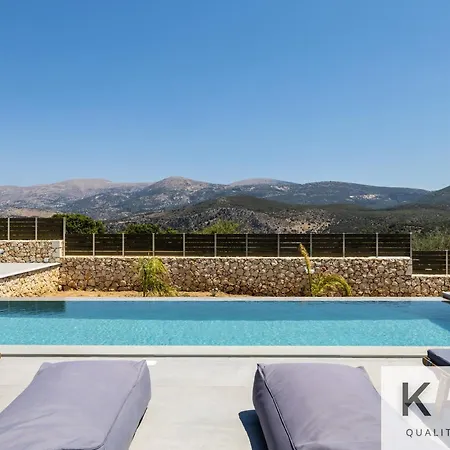 Appartement βιλα ελευθερία με ιδιωτικη πισινα 5 λεπτα απο το αργοστολι Argostoli (Kefalonia)