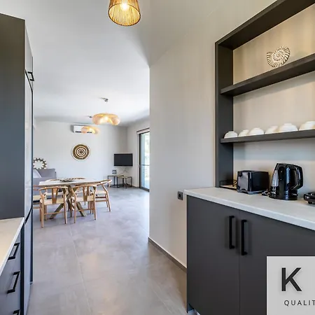 Appartement βιλα ελευθερία με ιδιωτικη πισινα 5 λεπτα απο το αργοστολι